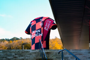 Séance de dédicaces du FC Lorient à Locminé